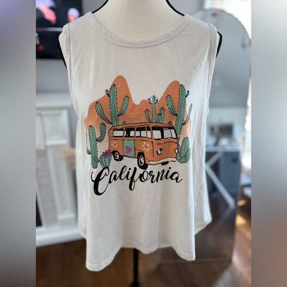 Tops - California Graphic Tank Top
